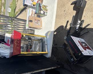 Popcorn maker $30 (new)
Kitchen aid $150 or offer
Bike rack holder $50
Acacia Salt and pepper set $15 (new)
Salad chopping bowl $5(new)
Food network 3 tier serving set $20 (new)

