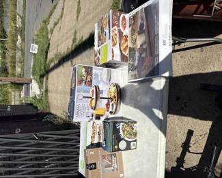 Mikasa 2 tier lazy susan m $20 (new)
Mikasa vintage nesting tray set of 2 $25 (new)
8 soup and sandwich bowl $20 (new)