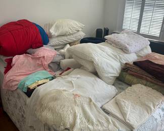 Blankets/ Clothing / Bedroom Set