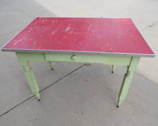 Lot 398. Vintage farm kitchen-style table. 42"W x 30"H x 28" D