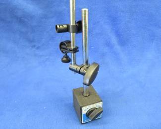 Lot 161. Magnetic base for precision machining