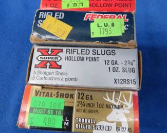 Lot 319. 20 mixed 12-gauge slug rounds
