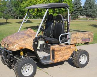 Lot 28. SunL 650 4x4 UTV side-by-side #SLGK-650 with only 126 miles. Year unknown. Please see our website for more details and more photos.