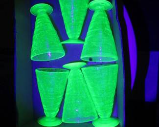 Lot 268. Set of six uranium glass glasses