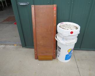 Lot 371. Creeper and two buckets