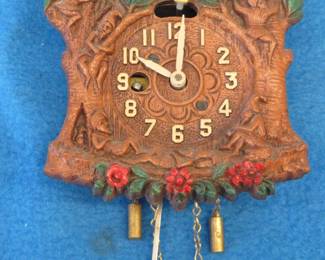 Lot 170. Vintage August Keebler Enchanted Forest clock. Untested