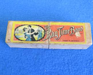 Lot 187. Sexdel diatonic 10-hole diatonic Rag Time Bank harmonica in the key of G. Sounds great.