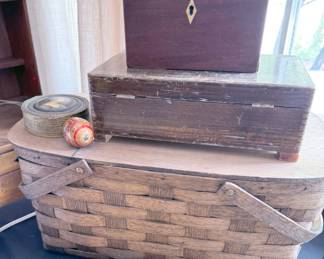 Vintage wicker picnic baskets