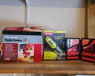 Pasta cooker
Tools