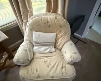 Chair (2)