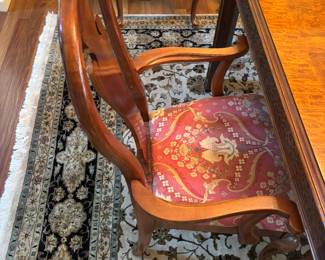 Captains chair for table
