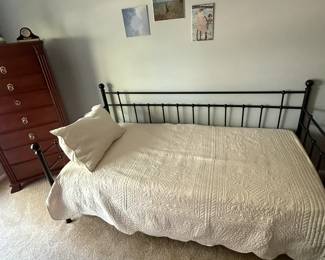 Day bed