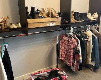 Fine women's small clothing