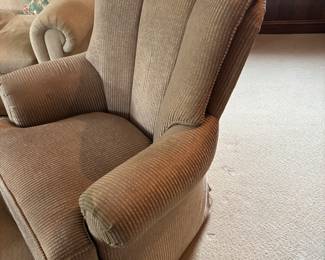 Side view of the chair.