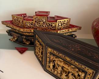 Interior view of the box.