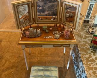 Vanity set items