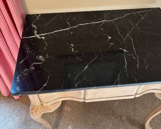 closeup of the marble top.
