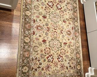 $290. Obeetee Home handmade wool rug from India. 3'6" x 5'6".