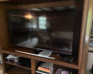 $100. Samsung 65" TV 2018