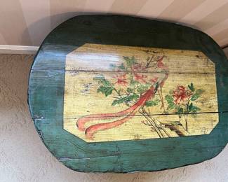close-up of the lid.