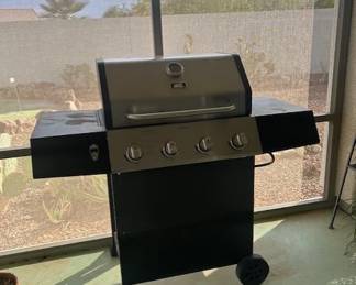 Expert Grill in excellent condition. $100.00
