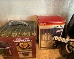 Many Kitchen Appliances