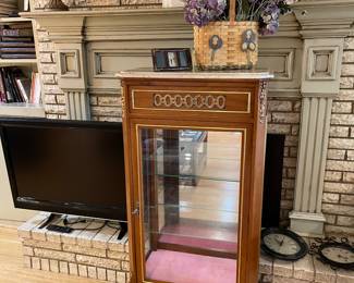 Beautiful French display cabinet