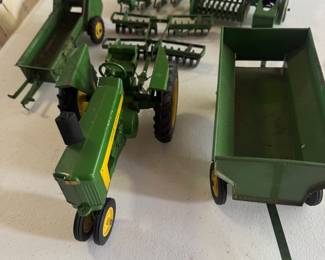 Phil & Lois Seese Estate Sale 13420 84Th St, Alto