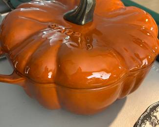 Ceramic pumpkin lidded pan