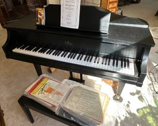 La Petite by Kimball baby grand piano