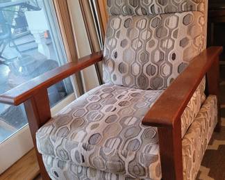Reclining Casual Chair