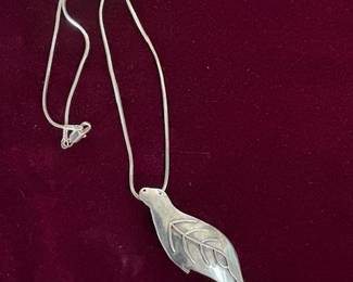 Vintage Denise Wallace sterling pin/pendant