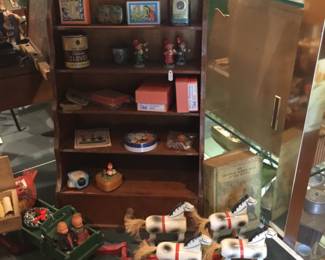 371. Miniatures