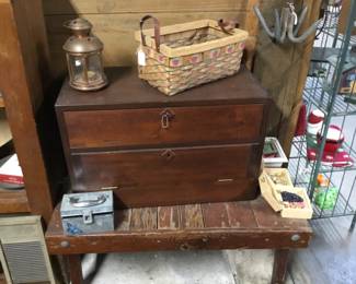 105. chest, small decor 