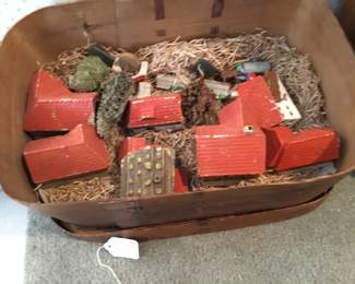 331. town set with wooden box
