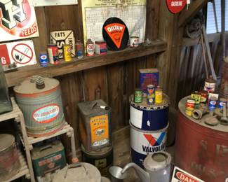 189. petroleum items, gas cans, signs, oil cans