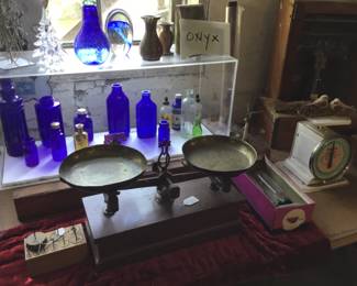 12. Onyx bottles, scales.