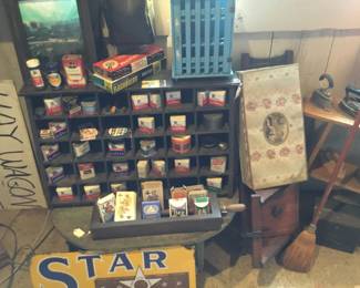 380. Spice boxes