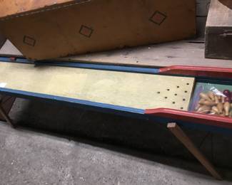 2. Vintage bowling game