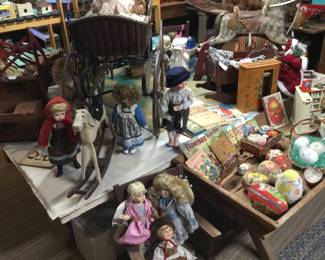 176. dolls and accessories 