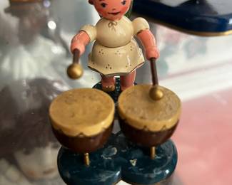 Original Hubrig Folk Art Angel Playing kettle drums