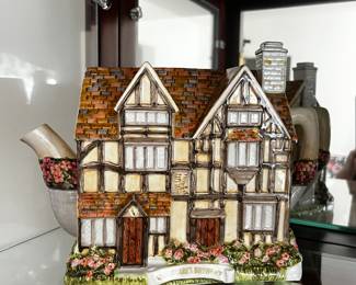 Ceramic teapot designed to resemble Shakespeare's Birthplace in Stratford-upon-Avon, England.