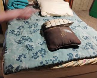 BED 1/2 off