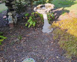 BIRD BATH AND STEPPING STONE not available