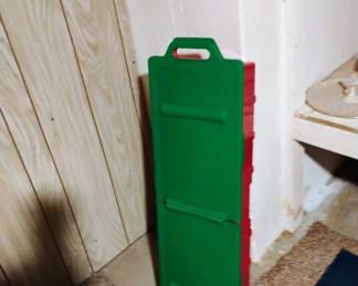 Storage container 1/2 off