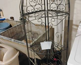 WIRE PLANT STAND 1/2 off