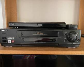 Sony VHS and DVD player