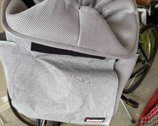 Bark at pet carrier bicycle basket (small dog)