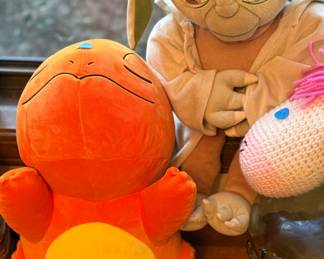 Assorted plush animals 