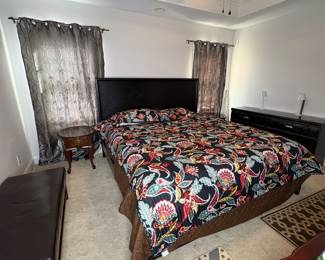 King bed $250